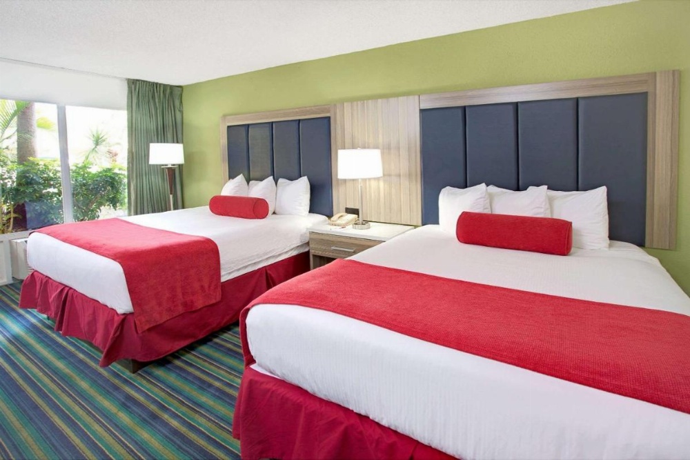 Ramada by Wyndham Fort Lauderdale Airport/Cruise Port Image 15